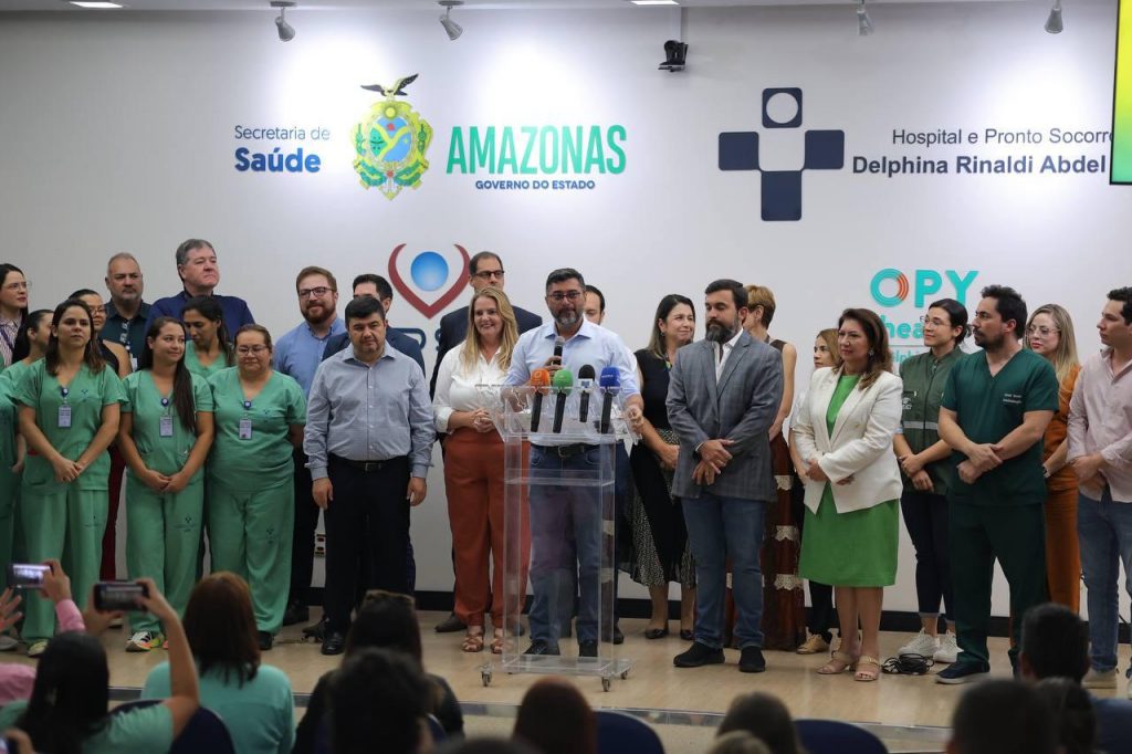 Governador-Wilson-Lima-apresenta-balanco-e-destaca-primeiro-transplante-de-figado-realizado-no-Hospital-Delphina-Aziz-1_foto-Diego-Peres-Secom