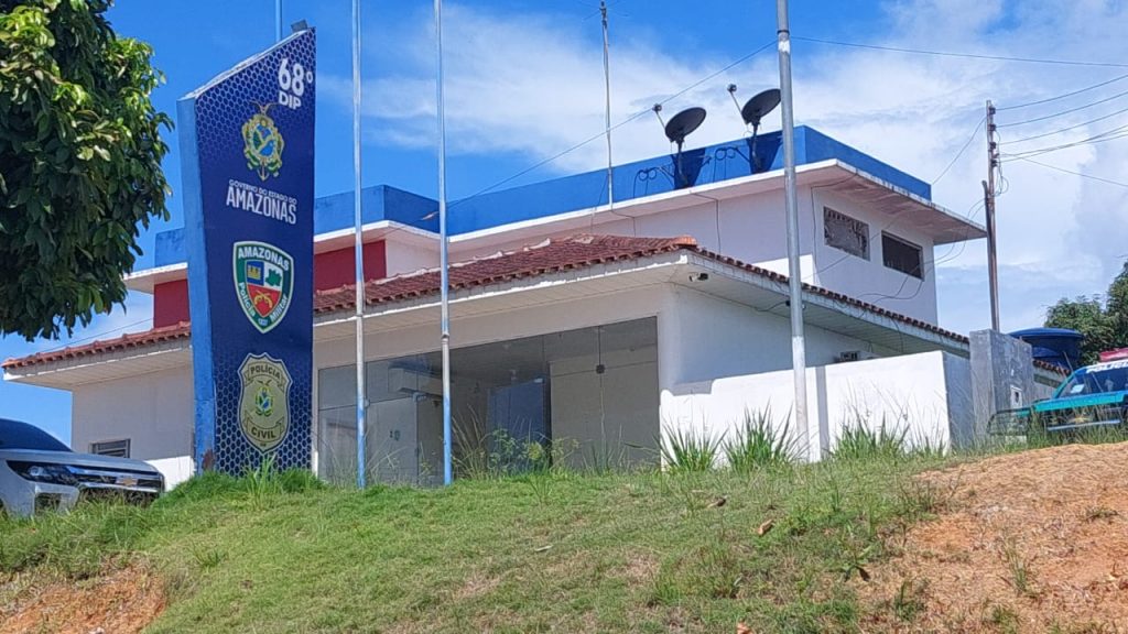 Fachada da 68ª Delegacia Interativa de Polícia de Itamarati, no interior do Amazonas.
