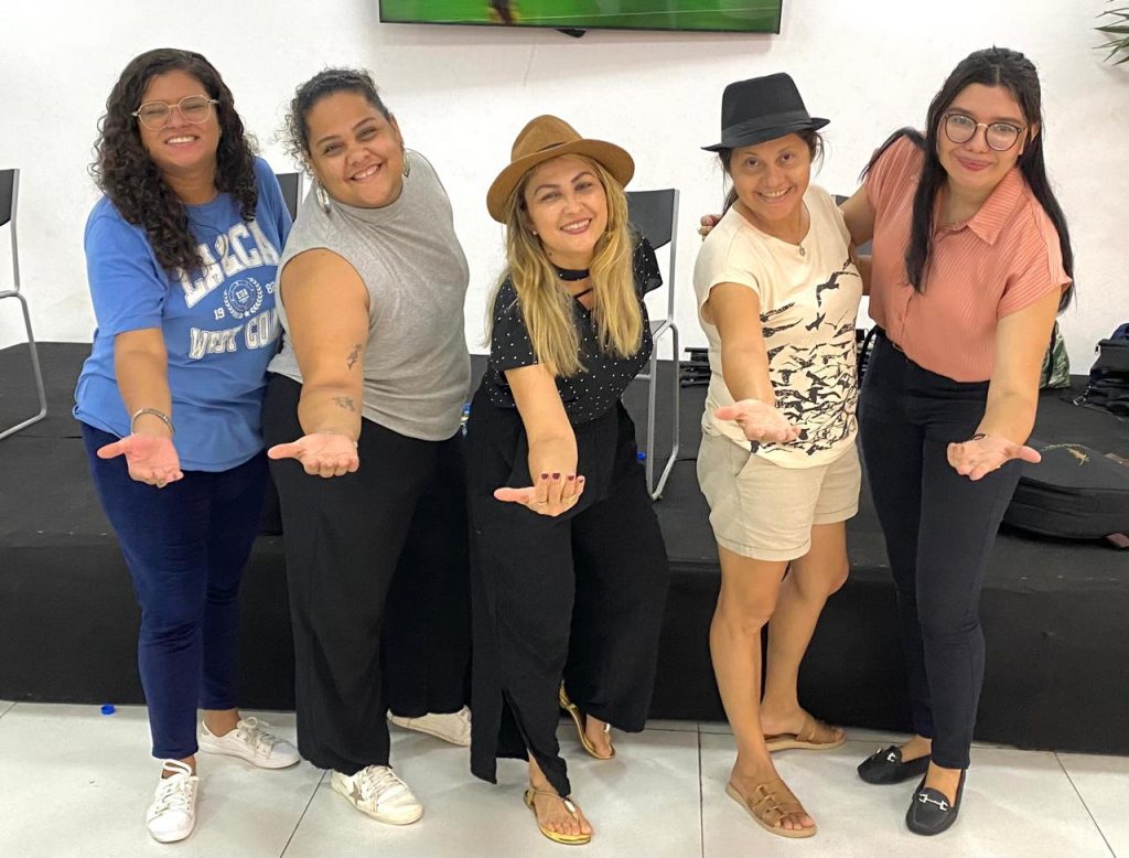 Samba com as moças - grupo de Manaus - Amazonas