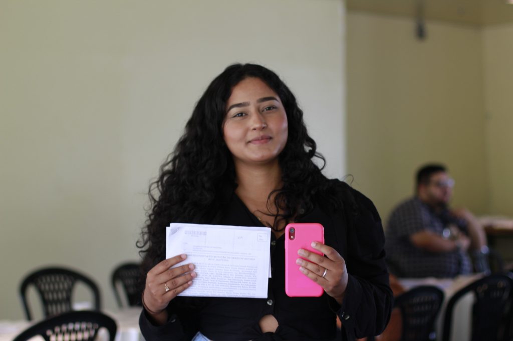 Entrega de telefones roubados em Manaus no projeto Recupera Fone