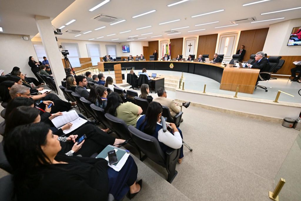Sede do TCE-AM em julgamento de contas da Câmara de Pauini