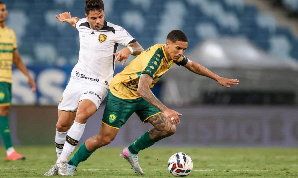 Amazonas vence Cuiabá em Manaus