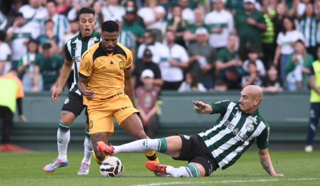 Amazonas tem desfalques na despedida da Série B Coritiba enfrentou o Amazonas no Primeiro turno