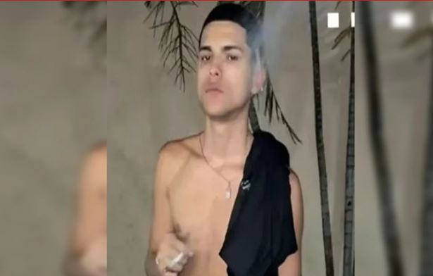 Saiba quem é o homem ligado ao CV que teve a cabeça arrancada no RJ Local onde cabeça de homem ligado ao CV foi encontrada pendurada