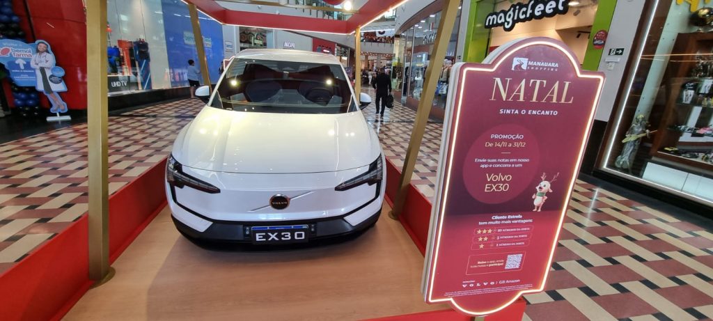 Volvo EX30 Elétrico que será sorteado na promoção de Natal 2025 do Amazonas Shopping em Manaus