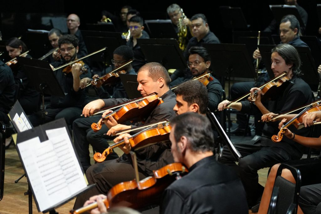 Teatro Amazonas recebe concerto de Natal 2025 com Coral do AM e Orquestra Sinfônica do Amazonas