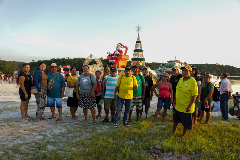 Embarcação do Natal das águas da Prefeitura de Manaus chega à comunidades da Zona Rural (Foto: Divulgação)