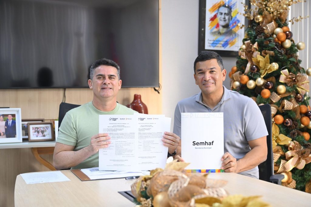 Prefeito-David-Almeida-destrava-regularizacao-historica-e-garante-direito-a-terra-para-moradores-e-comerciantes-da-zona-Norte-de-Manaus-