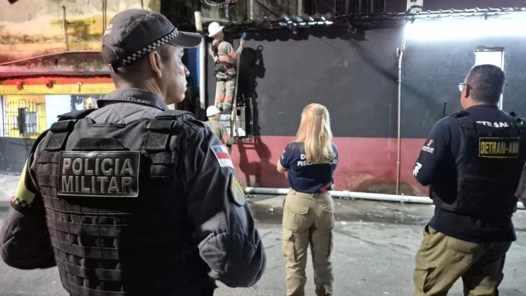 Operação fecha adega irregular e apreende veículos na Zona Leste de Manaus Fotos: Julia Rodrigues e Wellington Zime/SSP-AM