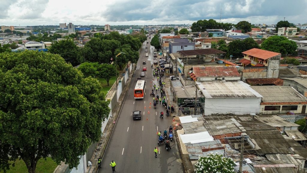 Instituto Municipal de Mobilidade Urbana (IMMU), realizou, nesta segunda-feira, 15/12, a operação “Trânsito Seguro” em Manaus