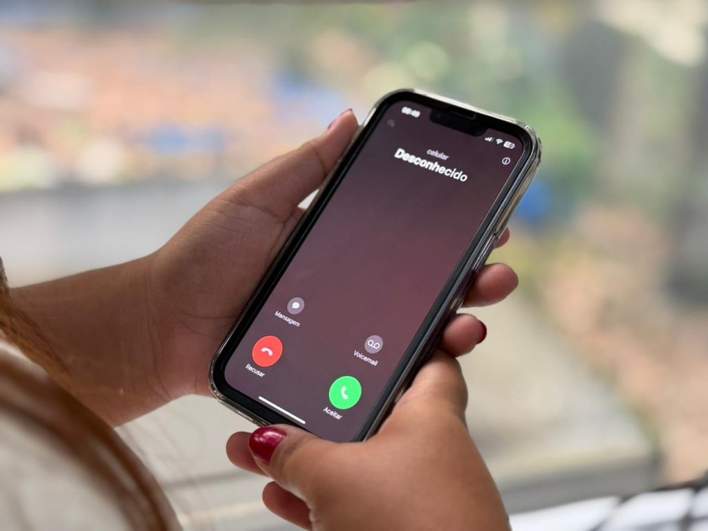 Polícia alerta para golpe da ligação muda usado para clonar voz no Amazonas