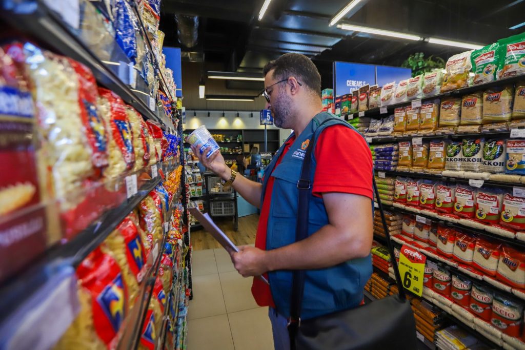 Pesquisa do Procon aponta variação de até 340% nos preços da ceia de Natal em Manaus Procon-Manaus-divulga-pesquisa-de-precos-dos-principais-itens-da-ceia-de-Natal