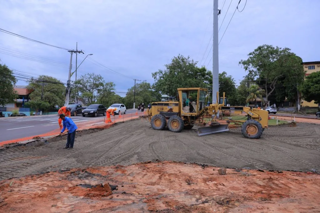 Obras do complexo viário Passarão avançam na confluência das avenidas Brasil e Coronel Teixeira, em Manaus