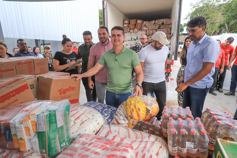 Mais de 29 toneladas de alimentos foram enviadas a 48 escolas nos rios Negro e Amazonas