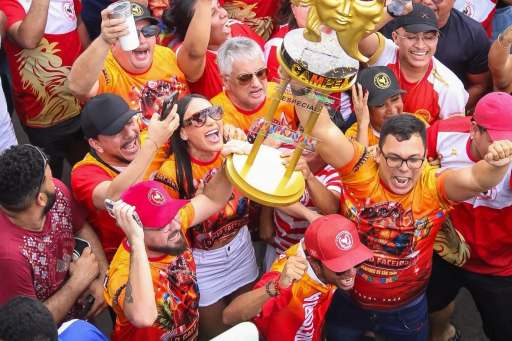 A Grande Família conquistou o título do Grupo Especial do Carnaval de Manaus 2026 com 269,4 pontos.