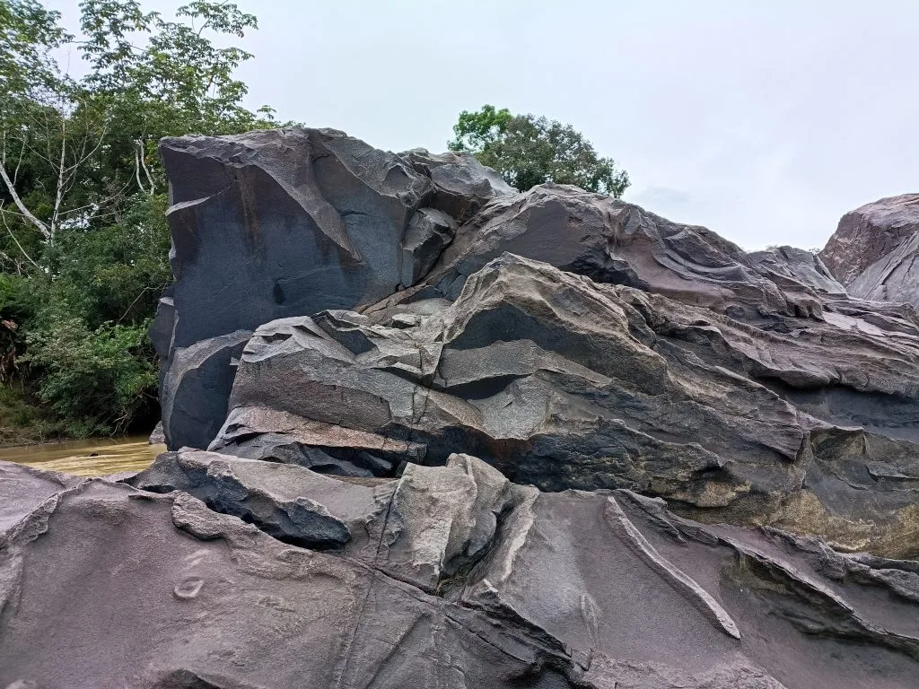 Sítio arqueológico identificado no Alto Rio Japurá na Amazônia