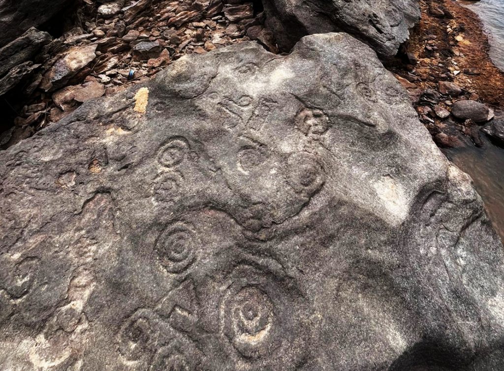 Sítio arqueológico identificado no Alto Rio Japurá na Amazônia