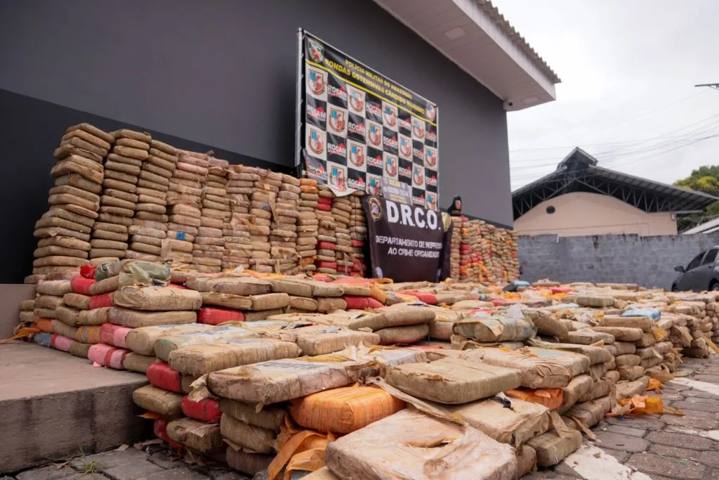 Drogas apreendidas pelas forças de segurança durante operação no Amazonas