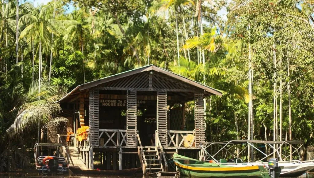 turismo sustentável na Amazônia pousada Iranduba Rio Negro