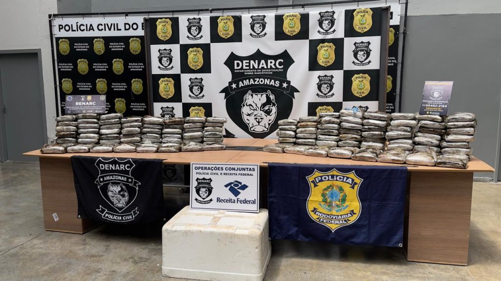 apreensão de drogas pela Polícia Civil do Amazonas em caminhão na zona Leste de Manaus