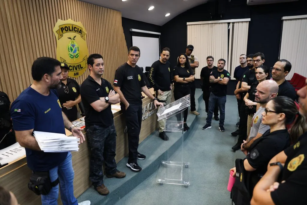 Policiais explicam ações na Operação Covil do Mamon em Manaus