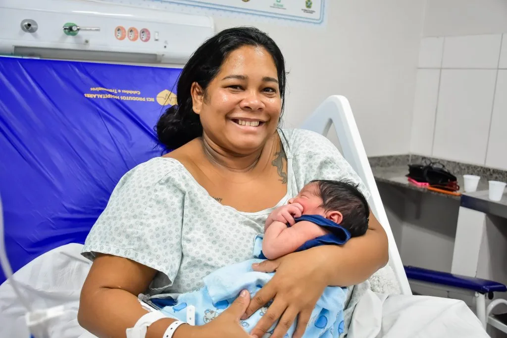 Nascimento de bebê em maternidade de Manaus no Dia das Mães em 2026
