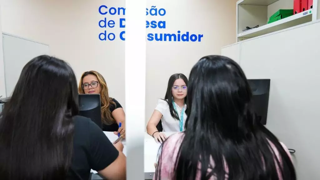 Espaço do Consumidor da CMM oferece atendimento gratuito para orientar e mediar conflitos em Manaus
