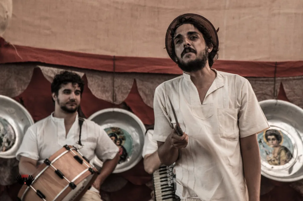 Dois espetáculos gratuitos movimentam a 2ª Mostra de Teatro Águas de Manaus nesta sexta